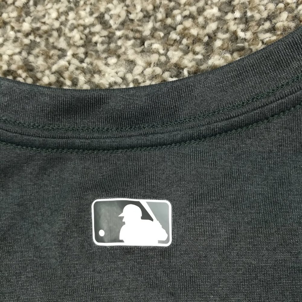 Philadelphia Phillies Shirt Nike Authentic Collection Center Swoosh Mens Small - Picture 6 of 10